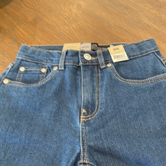 🎉HP🎉Levi’s Silver Tab Mini Mom jeans. Size 8 reg. - Picture 10 of 11